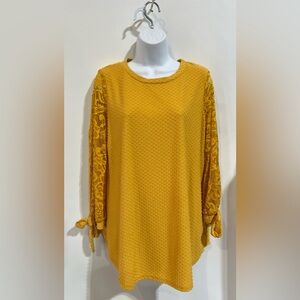 REBORN J Women’s Yellow Lace Sleeve‎ Top Size XL